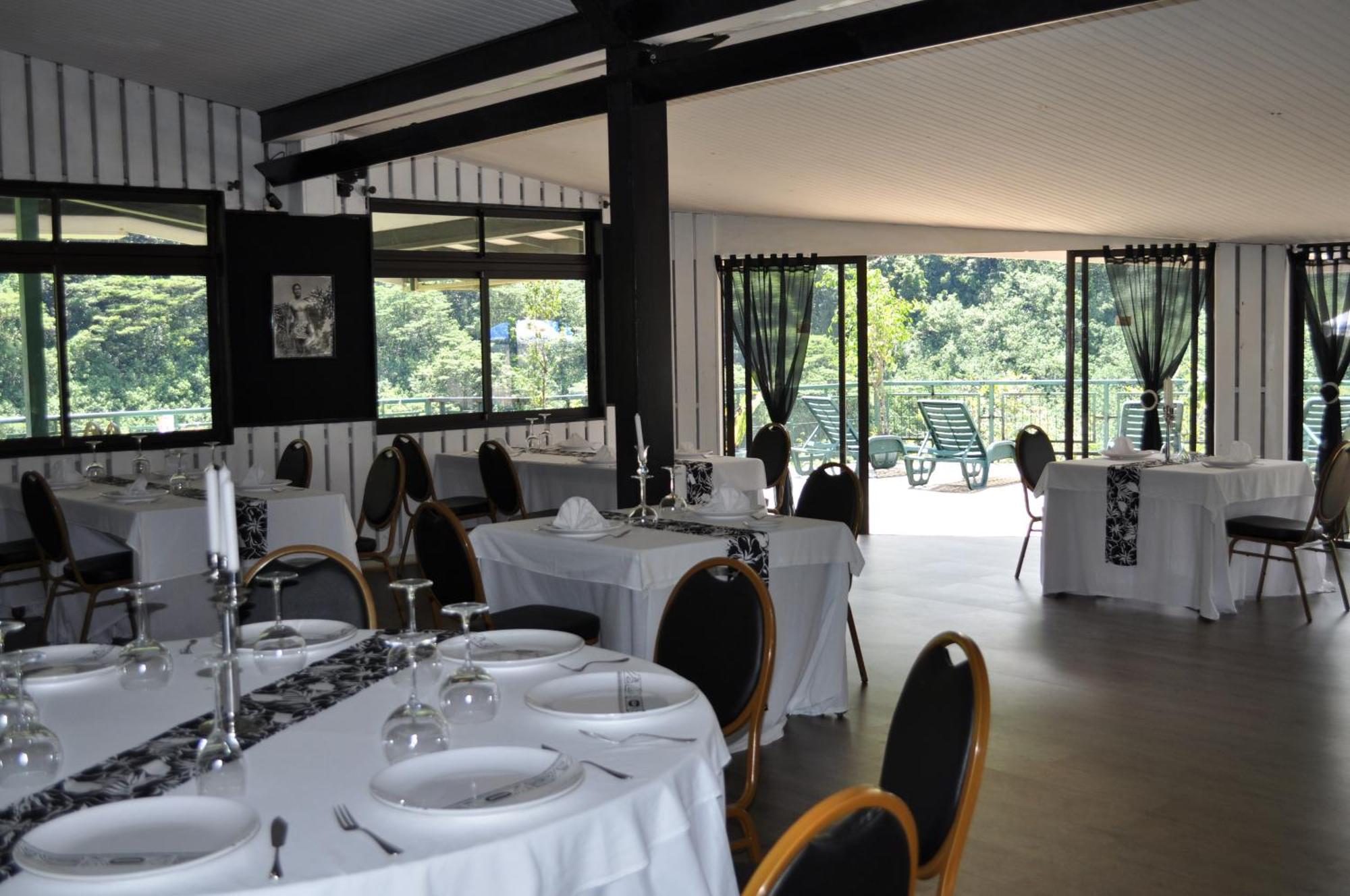 Отель Le Relais De La Maroto Pirae Экстерьер фото